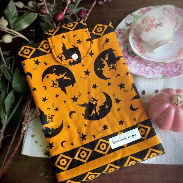 "Vintage Halloween" Standard booksleeve with clasp